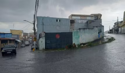 Terreno no Jardim Formosa de esquina com 353 metros.