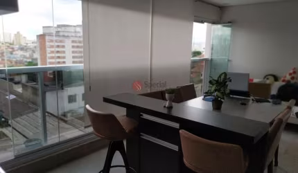 Apartamento à venda com 3 dormitórios, 1 suíte, 3 vagas.