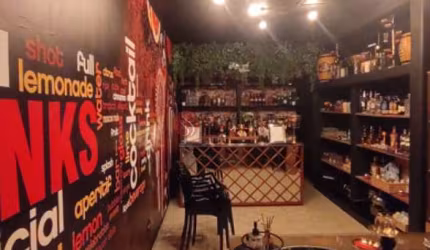 Sobrado comercial à venda Àgua Rasa com 276 metros.