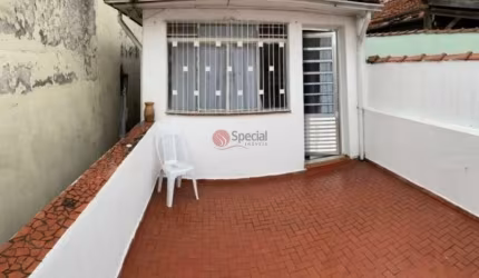 Terreno com 200m² com 2 casas térreas na Vila diva
