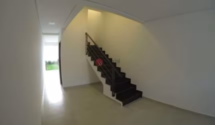 Sobrado na Penha  com 3 suítes  e 4 vagas à venda, 110 m².