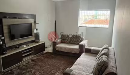 Sobrado à venda no Jardim Brasília.