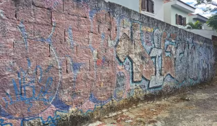 Terreno à venda no Jardim Têxtil com 295 metros.