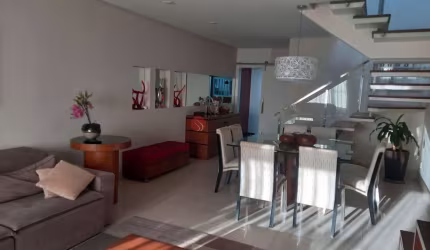 Sobrado 3 suites e 4 vagas de garagem na Vila Formosa.