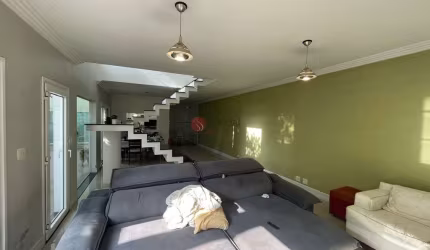 Sobrado de 300 metros na Vila Carrão.