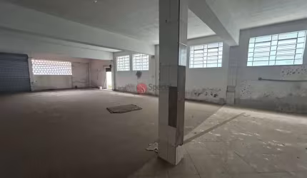 Salão comercial  na Vila Formosa, 400 metros, 10 vagas, ao lado de comércio em geral  e transportes.