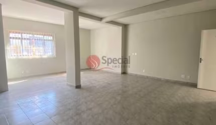 Sala comercial na Vila Maria, com copa, 1 banheiro, próximo a  Igreja Candelária.