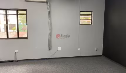 Sala em excelente localização no Tatuapé com 45m² de área construída.