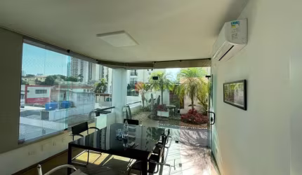 Prédio comercial de 797 metros no Tatuapé.