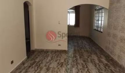 Sobrado para compra na Vila Nhocune.