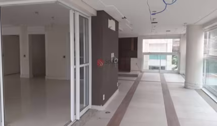 Apartamento alto padrão à venda no Tatuapé com 4 dorms e 4 vagas.