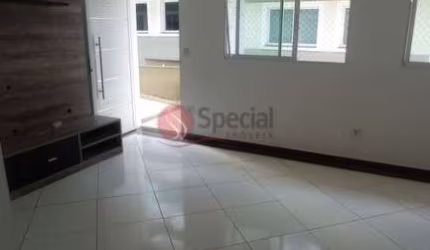 Casa em condomínio na Vila Mazzei, 3 dormitórios e 2 vagas de garagem.