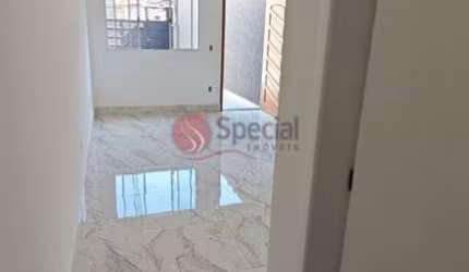 Sobrado novo no Jardim Santa Terezinha 2 dormitórios, 2 vagas a 200 metros  da Avenida São Miguel.
