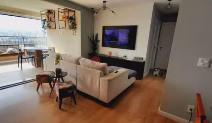 Apartamento no Parque São Jorge, 3 suítes, sacada gourmet,  2 vagas determinadas e depósito.