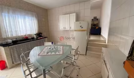 Casa 8 X 18 na Vila Formosa, recém reformada com 2 suítes e 3 vagas
