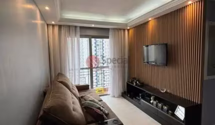 Apartamento à venda no Tatuapé. Totalmente reformando, com móveis planejados.
