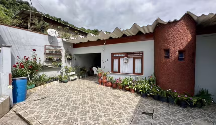 Casa com 4 quartos à venda no Velha Central, Blumenau , 125 m2 por R$ 430.000
