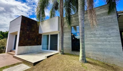 Casa com 3 quartos para alugar no Salto, Blumenau  por R$ 6.000