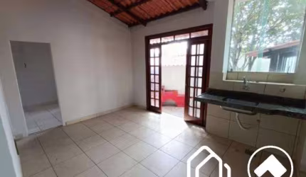 Casa em condomínio fechado com 3 quartos para alugar na Sebastião Alves do Vale, 39, Betânia, Belo Horizonte por R$ 3.200