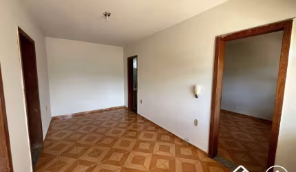 Casa em condomínio fechado com 2 quartos para alugar na Aggeo Pio, 027, Palmeiras, Belo Horizonte por R$ 1.900
