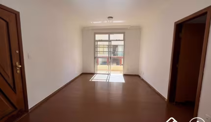 Apartamento com 3 quartos para alugar na Rua Cônsul Walter, 451, Buritis, Belo Horizonte por R$ 2.500