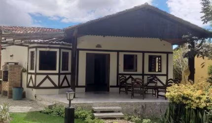 Casa de condomínio para venda tem 140 metros quadrados com 4 quartos em Porta Florada - Gravatá - PE