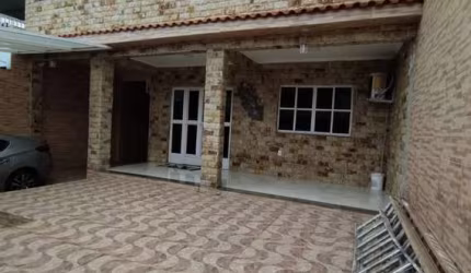 Casa - Padrão, para Venda em Rio de Janeiro/RJ