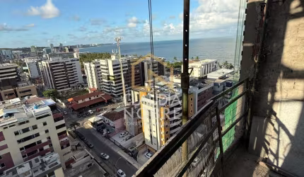 Cobertura duplex com jacuzzi e vista para o mar na Jatiúca