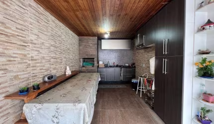 'Casa à venda em condomínio no Jardim Ibiti do Paço'