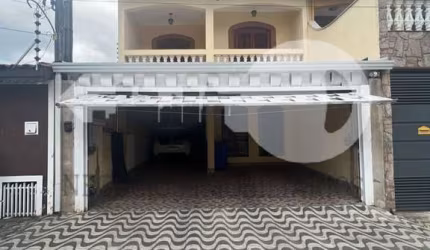 Sobrado à Venda em Parque Bela Vista, Votorantim - SP