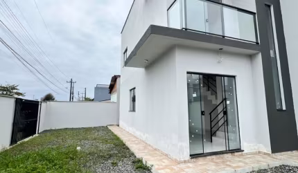 SOBRADO GEMINADO DE ESQUINA BAIRRO PARANAGUAMIRIM