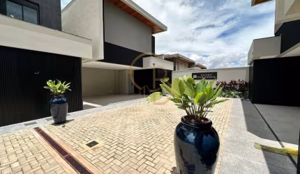 SOBRADO EM CONDOMÍNIO (IMAGENS DO DECORADO)