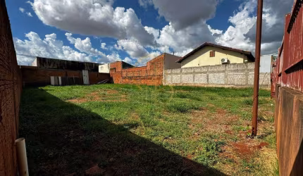 EXCELENTE TERRENO PRÓXIMO À AVENIDA BOM PASTOR