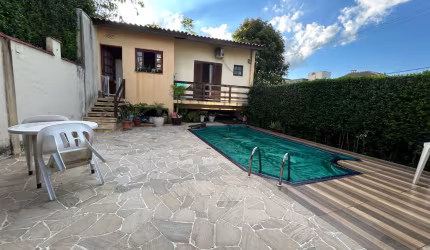 Oportunidade - Casa mista à venda no Condomínio Aruã.