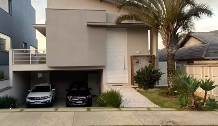Casa moderna no Aruã Ecopark com piscina aquecida