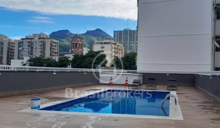Excelente Localização !!!... varanda/ 2qts/ dep compl/ infra total