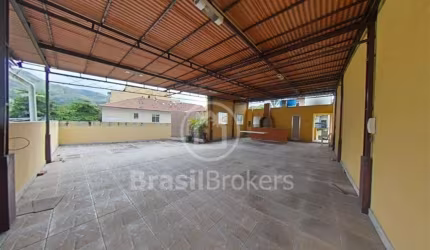 Imóvel moderno e com imenso terraço para seu lazer