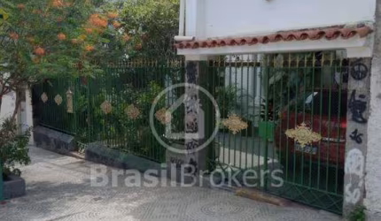 Casa à venda com 207,00m² e 7 quartos em Riachuelo, Rio de Janeiro - rj