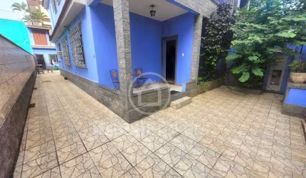 Magnífica casa de vila duplex, quintal, 4 quartos, suíte, varanda e dependências completas
