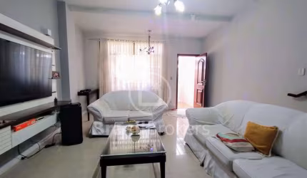 Casa de VIla é só entrar e morar no LIns de Vasconcelos
