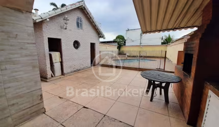 Casa 4 quartos em Olaria