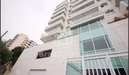 Maravilhosa Cobertura Paulo Silva Araújo, 2 quartos, 1 suíte,  Aceitando Financiamento