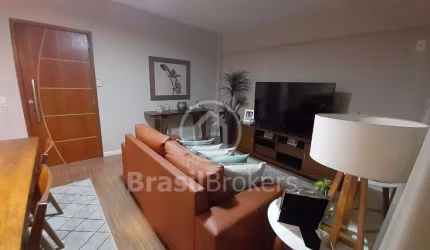 Apartamento amplo modernizado 122m² com 3 quartos e 2 vagas cobertas