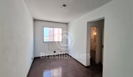 Apartamento com 2 quartos centro de Madureira
