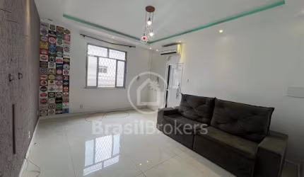 Apartamento amplo em Vila Valqueire com 2 quartos.