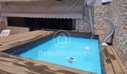 Casa 4 quartos próximo à rua Dias da Cruz