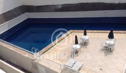 Ótimo Apt !!!... varanda / 2qts / elevador /  infra total