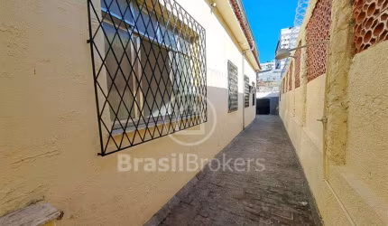Casa à venda com 0m² e 4 quartos em Rocha, Rio de Janeiro - RJ