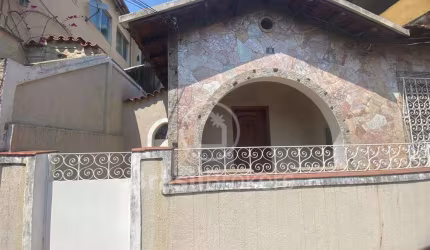 Casa de 2 quartos em vila, localizada em Quintino, Rio de Janeiro, RJ