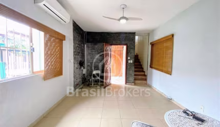 Excelente casa Duplex no Meier